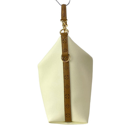 Louis Vuitton Handbag Multipass Vanilla Chain Shoulder Leather Cowhide — view 4
