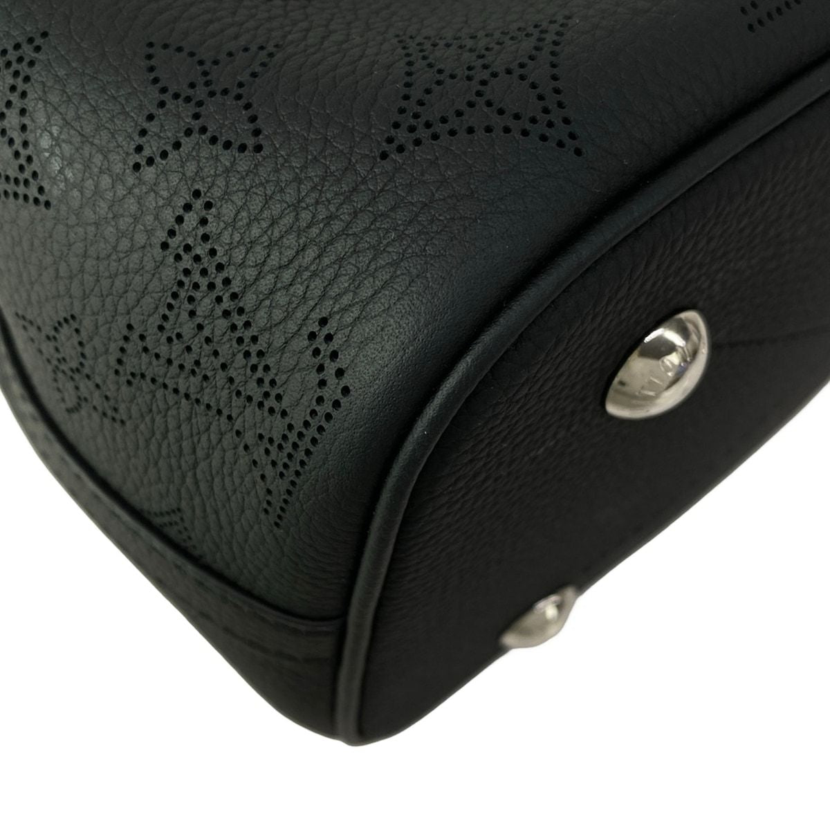 Louis Vuitton Tote Mahina Blossom PM Noir Leather Cowhide — view 7
