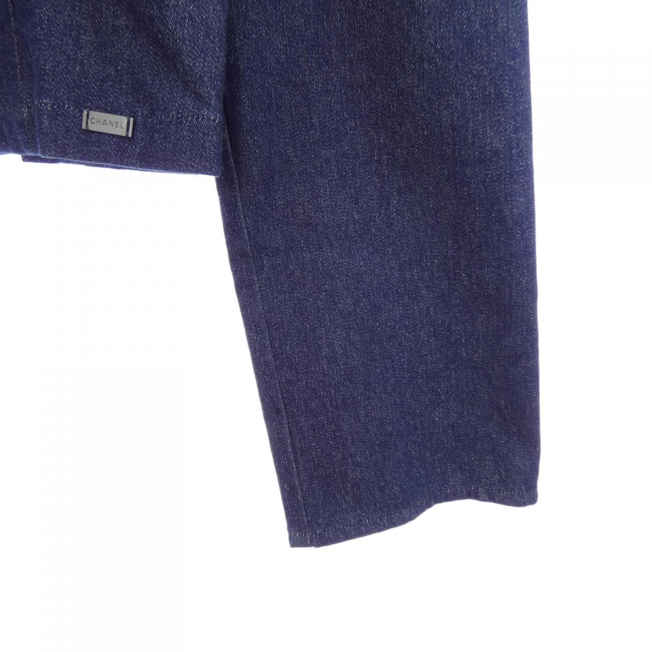 Chanel Vintage Identification 00c Denim Jacket — view 6