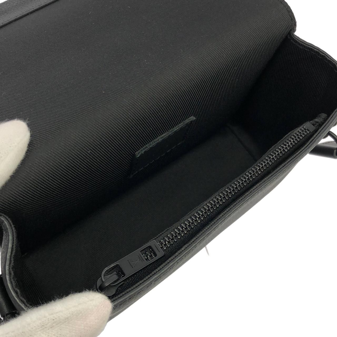 Louis Vuitton LV Aerogram Fast Line Wearable Wallet Shoulder Bag — view 8