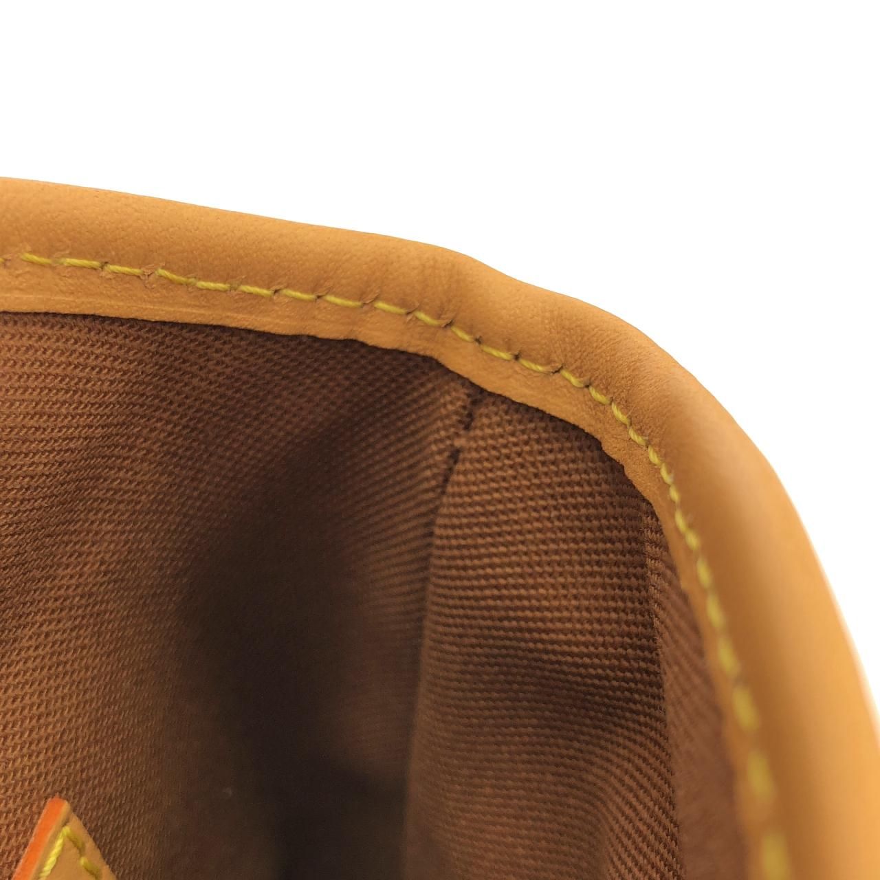 Louis Vuitton Monogram Fold Pouch — view 9