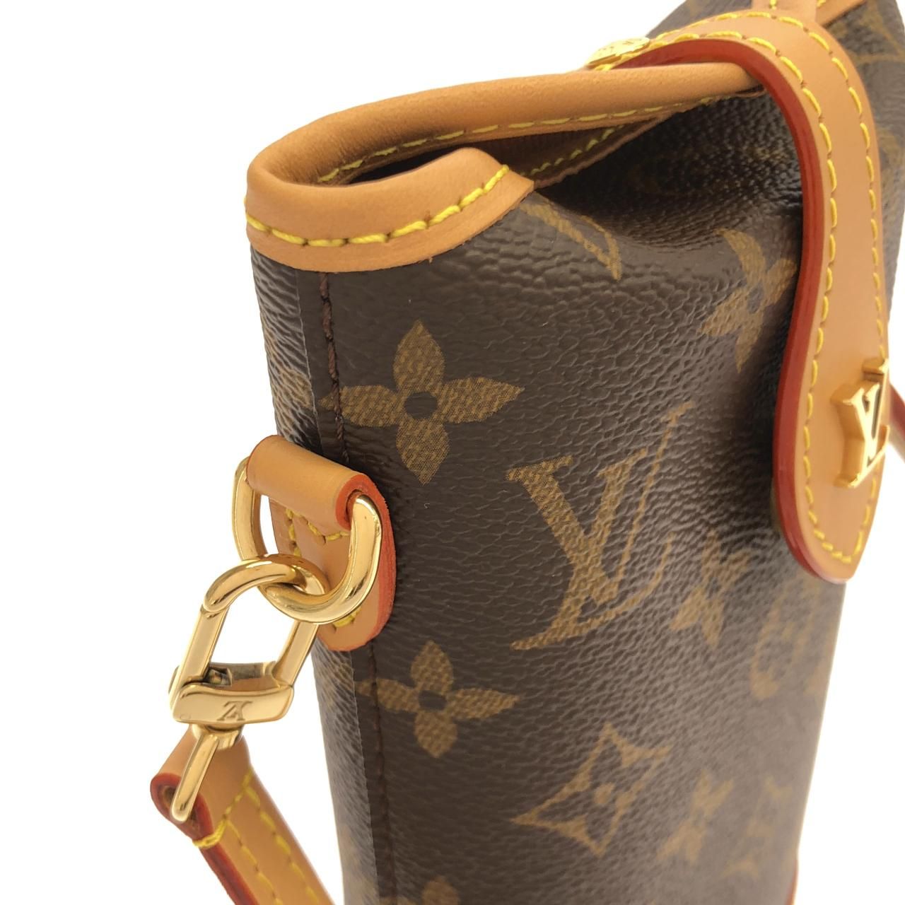 Louis Vuitton Monogram Fold Pouch — view 6