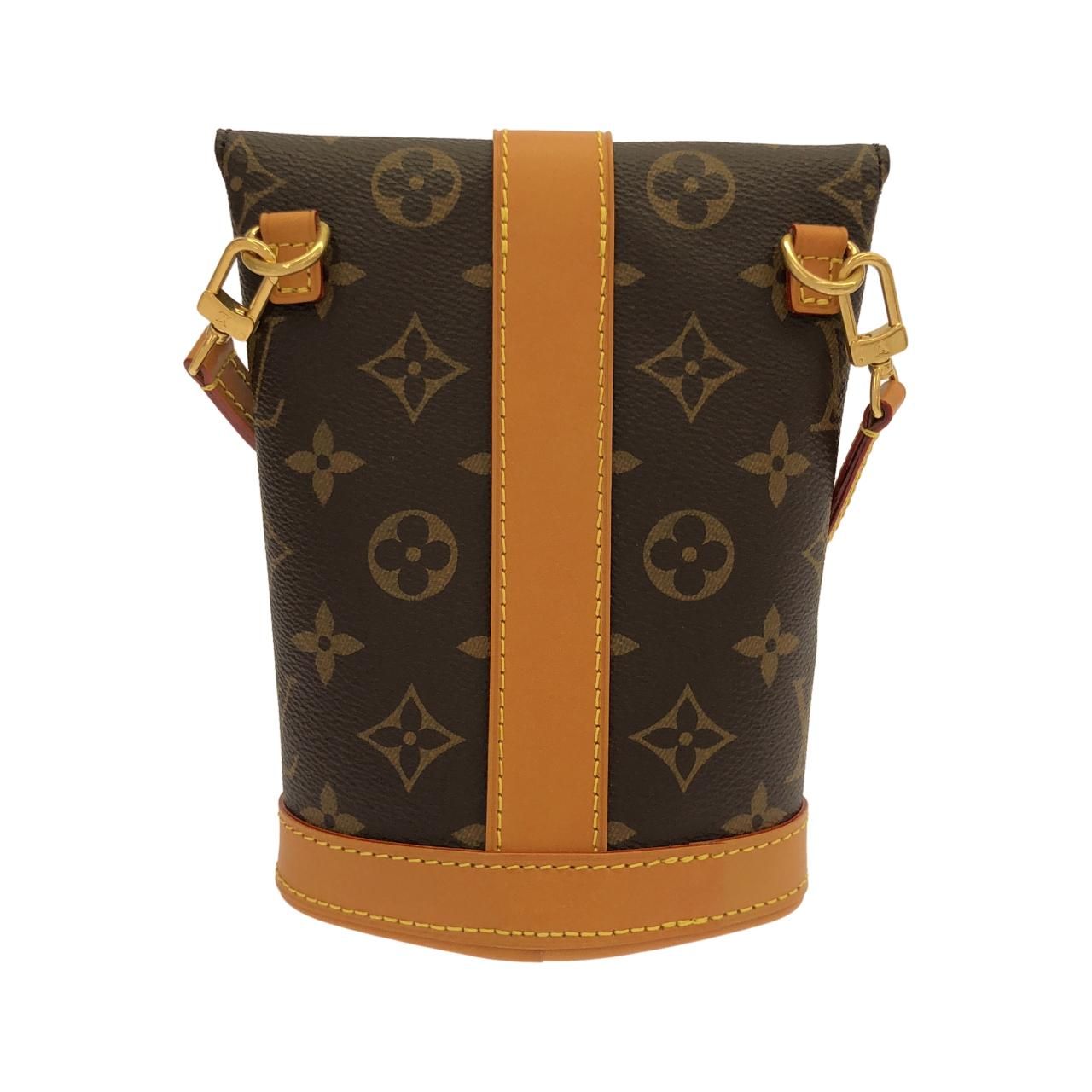 Louis Vuitton Monogram Archive Envelope Pouch — view 2