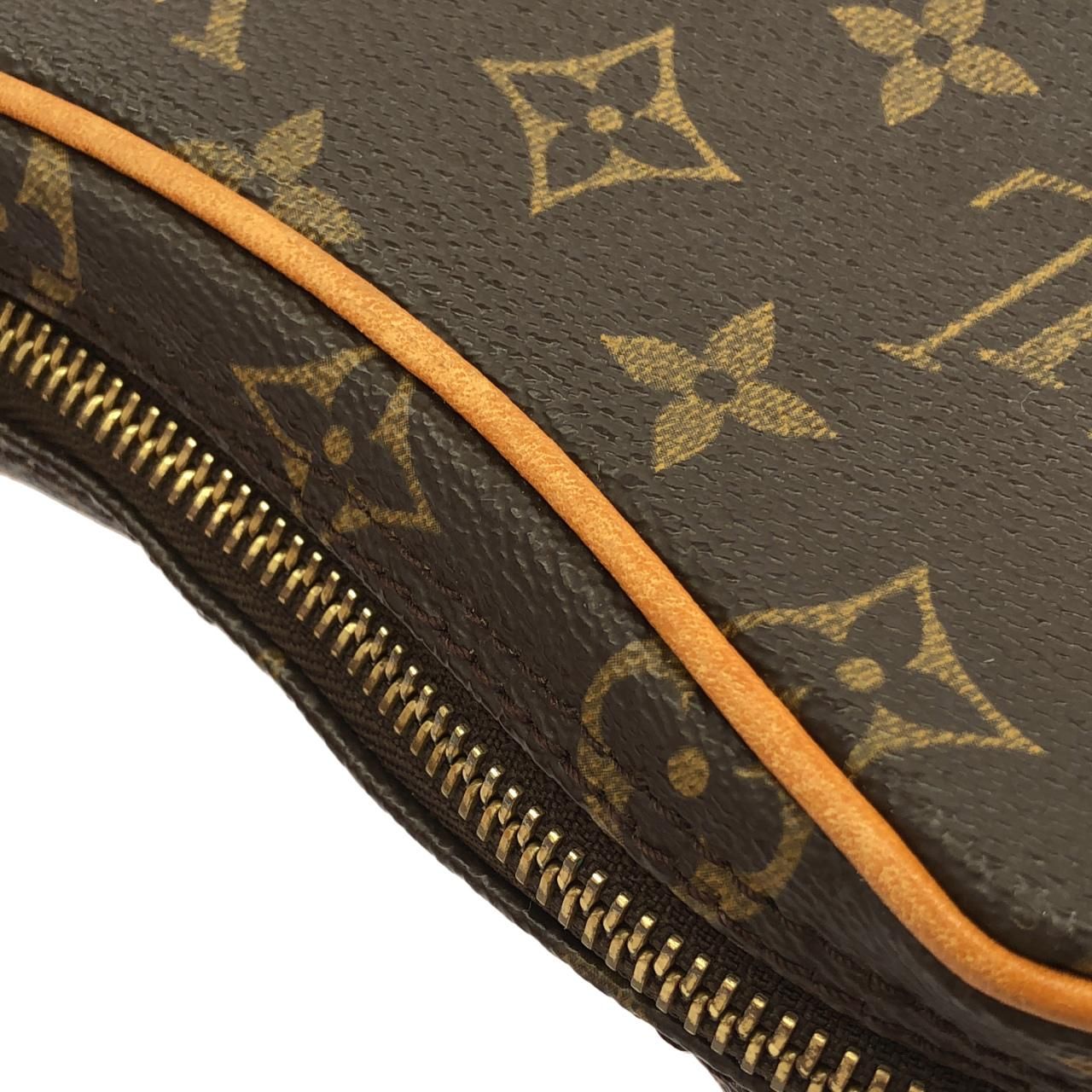 Louis Vuitton Monogram Pochette Croissant Shoulder Bag — view 3