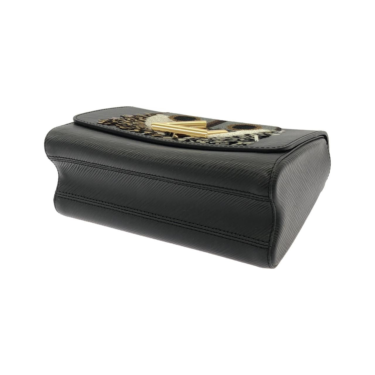 Louis Vuitton Epi Twist MM Shoulder Bag — view 3