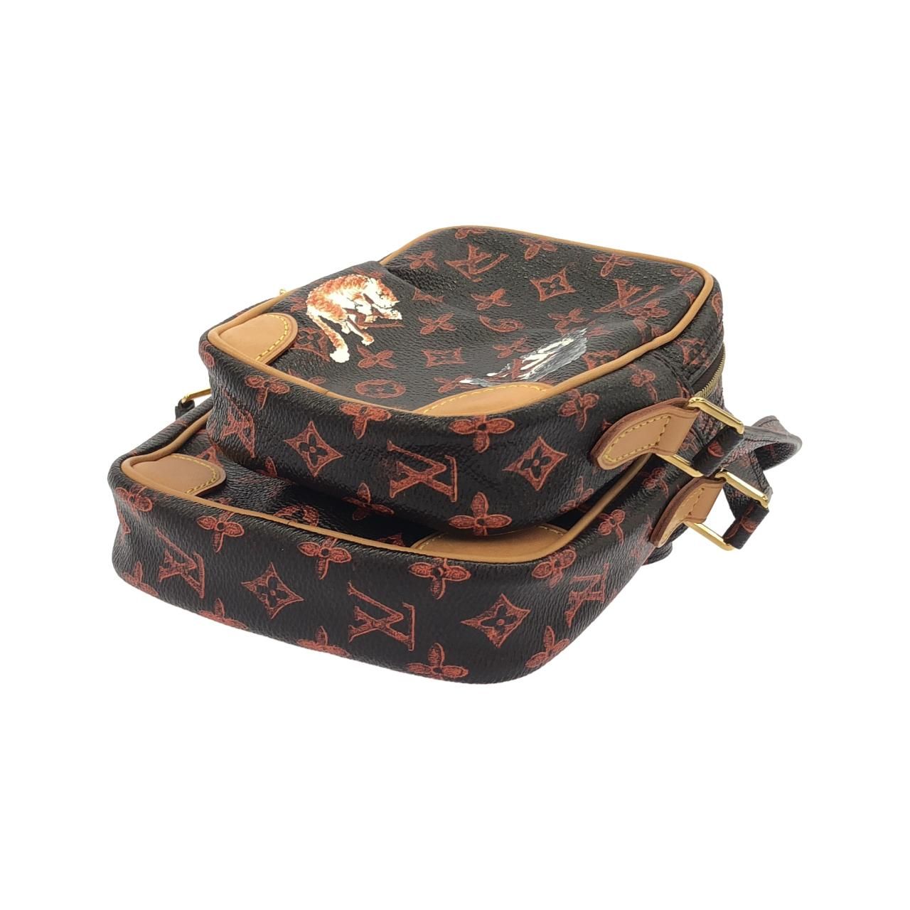 Louis Vuitton Catgram Panam Set Shoulder Bag — view 3