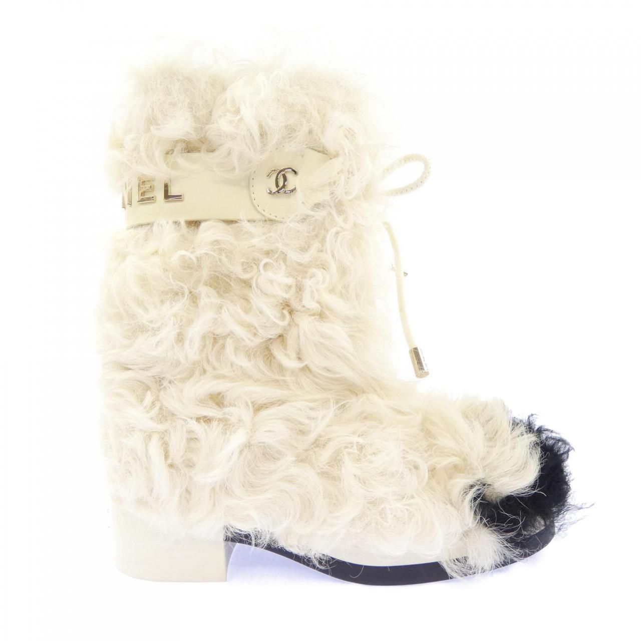 Chanel Boots Beige