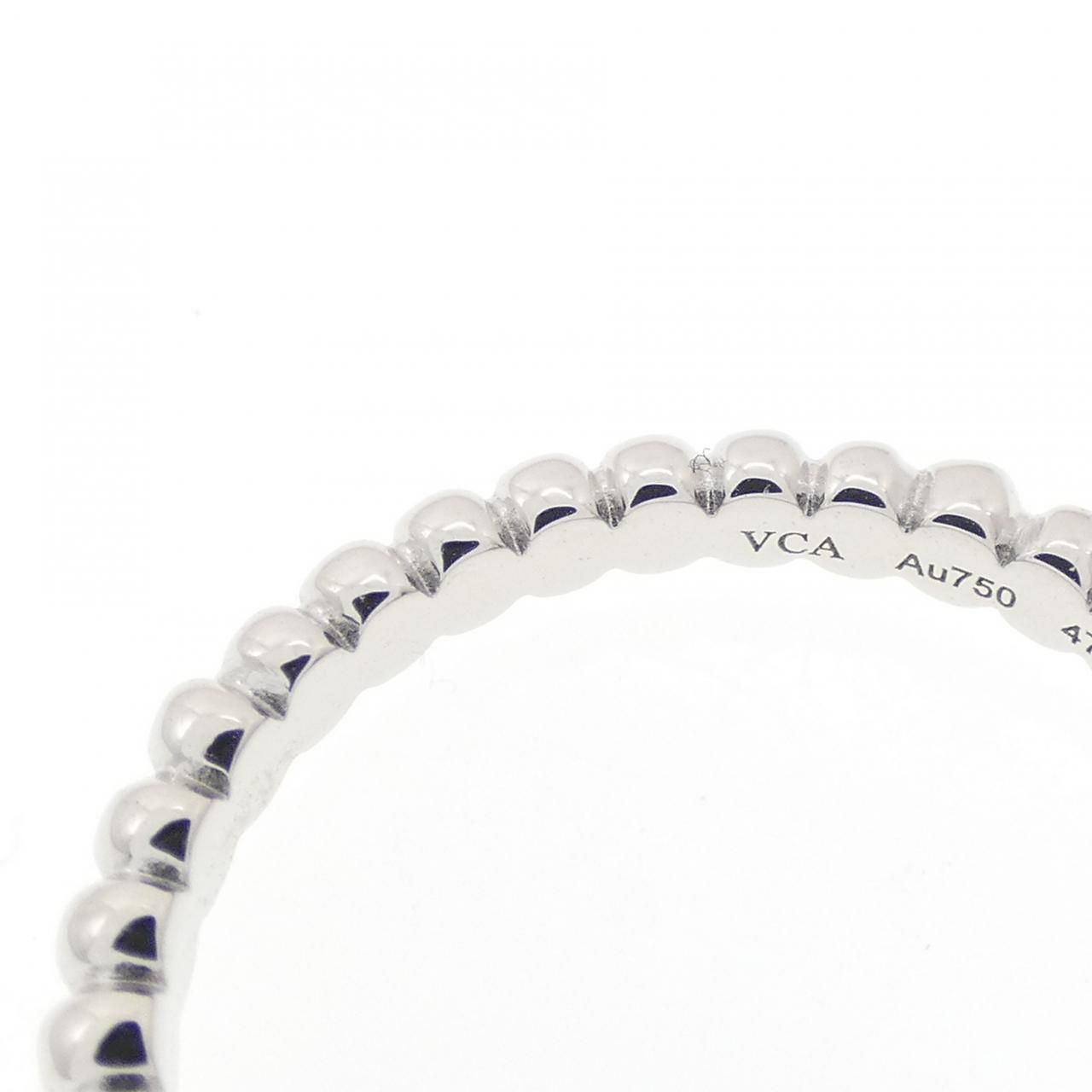 Van Cleef & Arpels Perlee Small Ring — view 3
