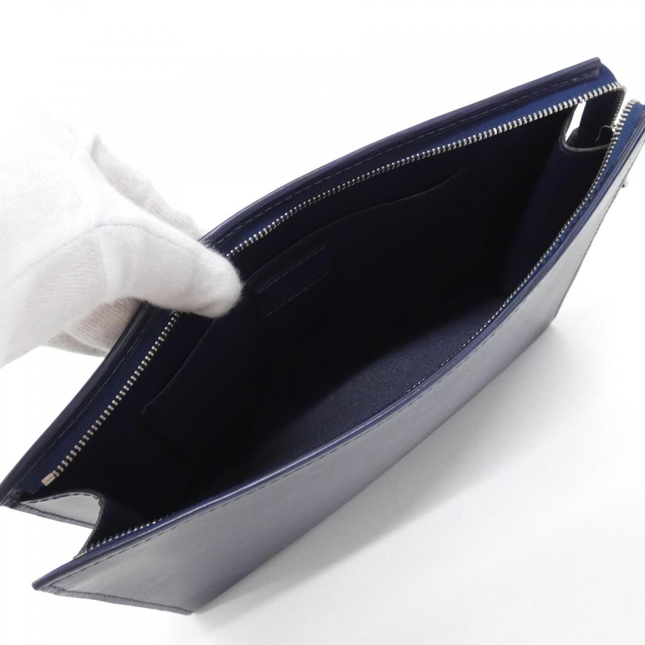 Louis Vuitton Epi Poche Toilette 26 cm Pouch — view 6