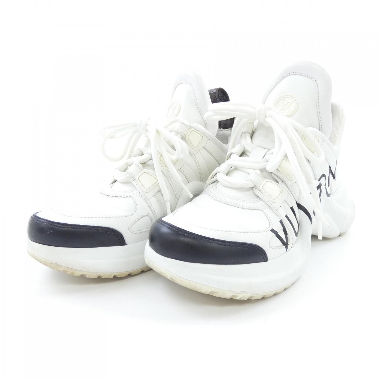 Louis Vuitton LV Akrite Line Sneakers — view 3