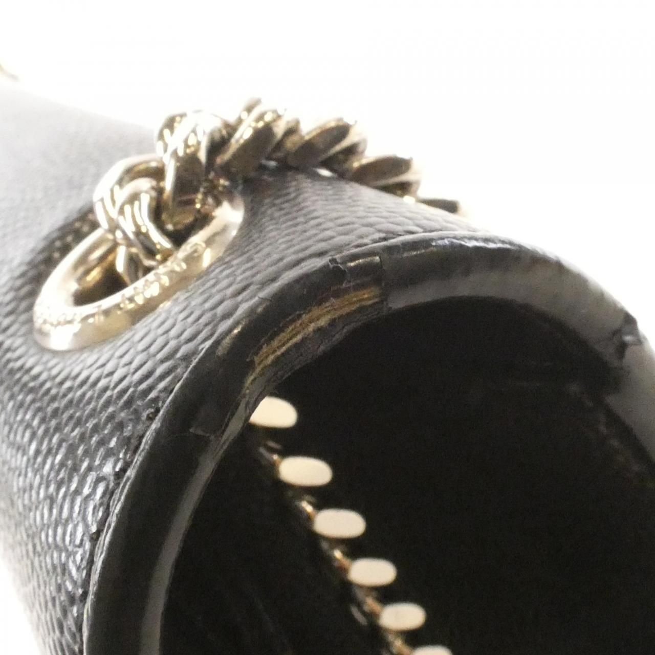 Saint Laurent Kate Shoulder Bag — view 5