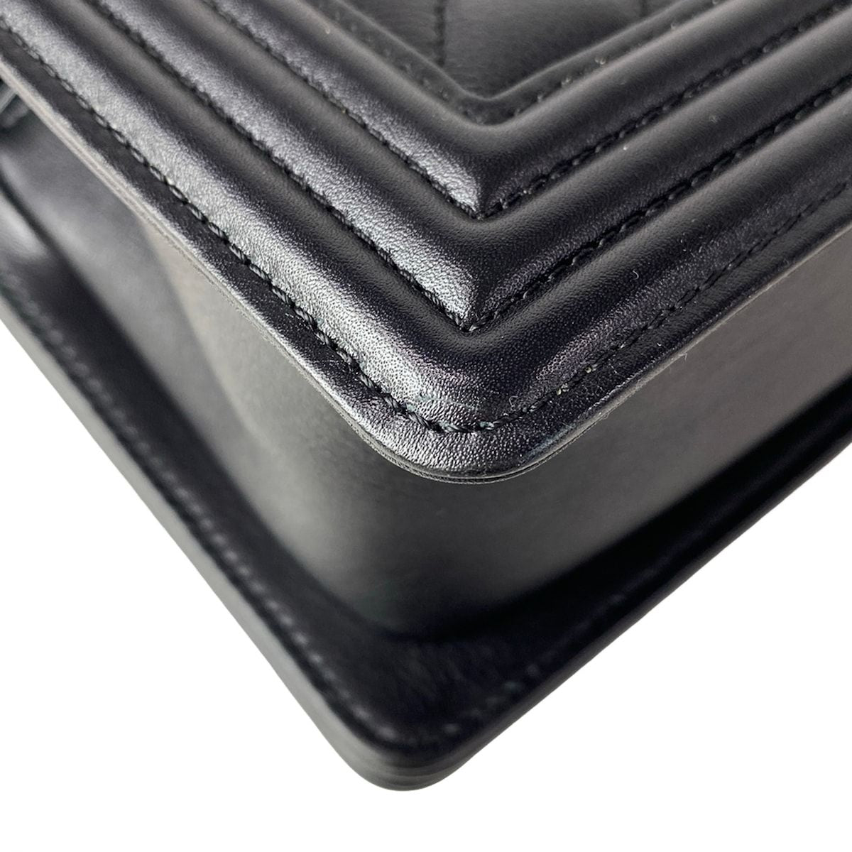 Chanel Shoulder Bag Quilted Black Vintage Silver Chain Leather — view 8