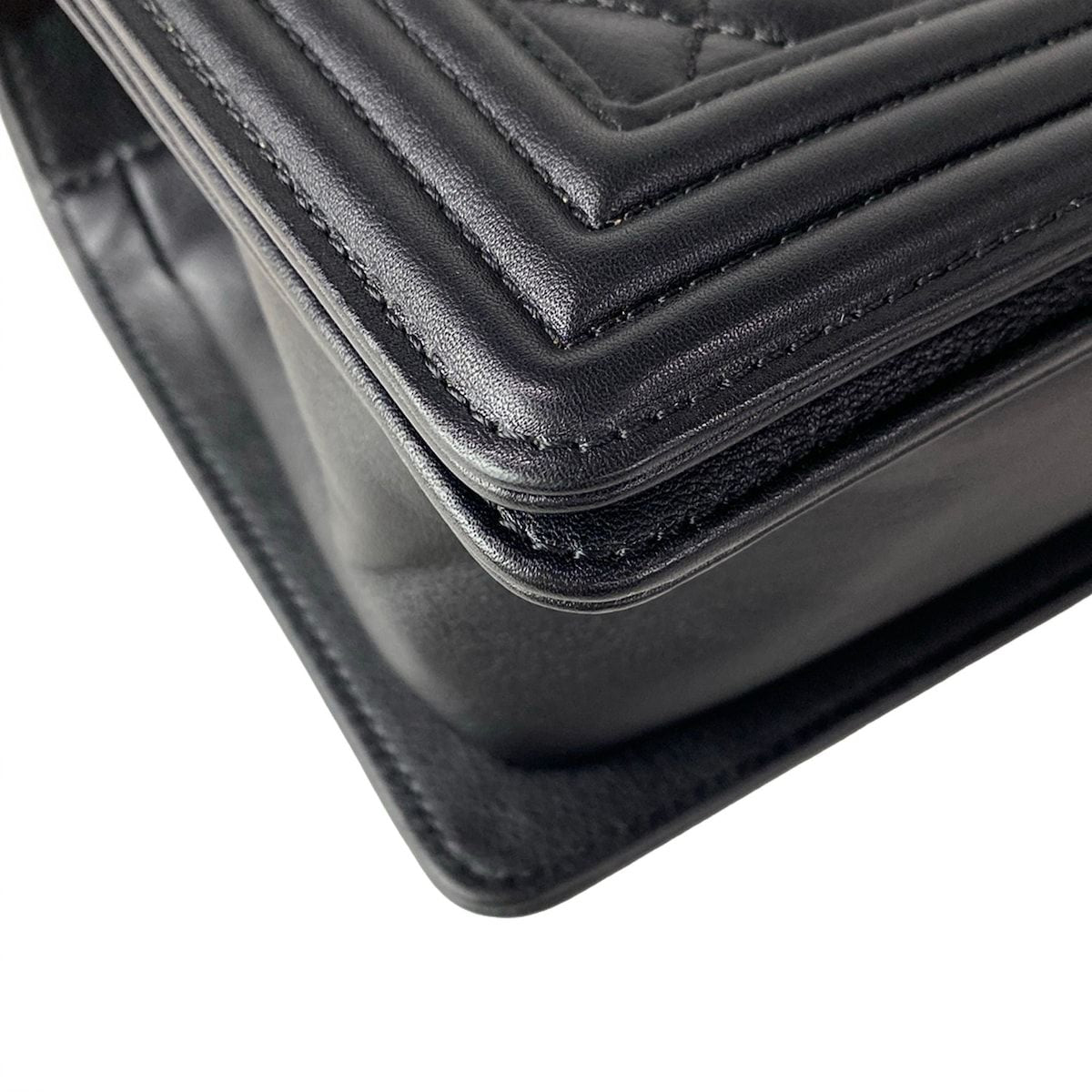 Chanel Shoulder Bag Quilted Black Vintage Silver Chain Leather — view 6