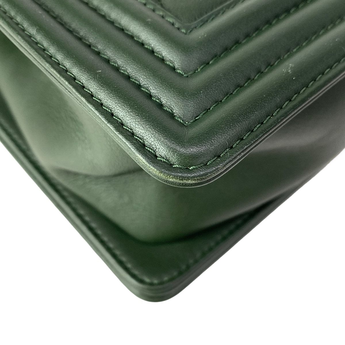Chanel Shoulder Bag Quilted Dark Green Vintage Gold Chain Leather — view 8