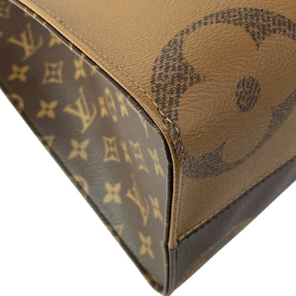 Louis Vuitton Tote Monogram Reverse On The Go MM — view 8