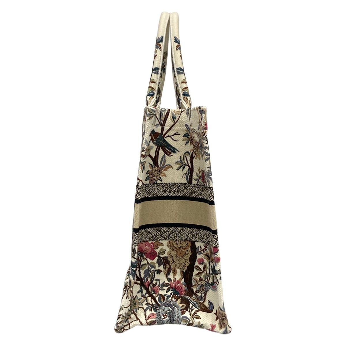 Dior Tote Book Large White Dark Brown Multi — view 4