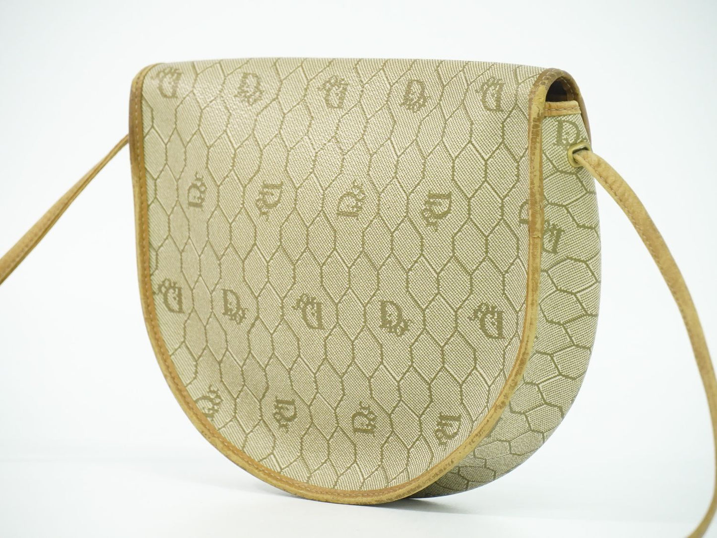 Dior Honeycomb Pattern Shoulder Bag Pochette Beige — view 2