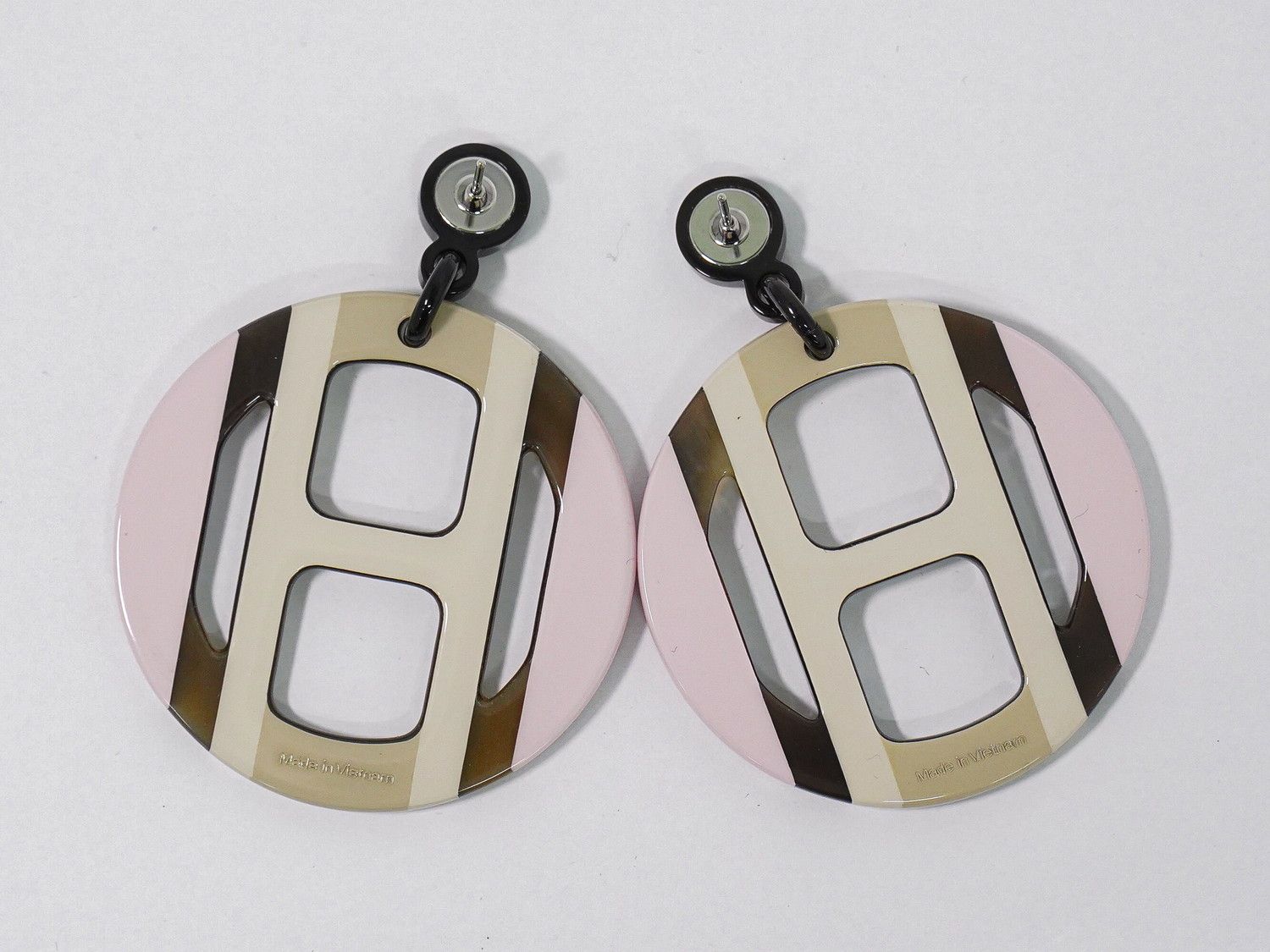 Hermes Equipe Buffalo Horn Earrings Metal Silver Multicolor — view 2