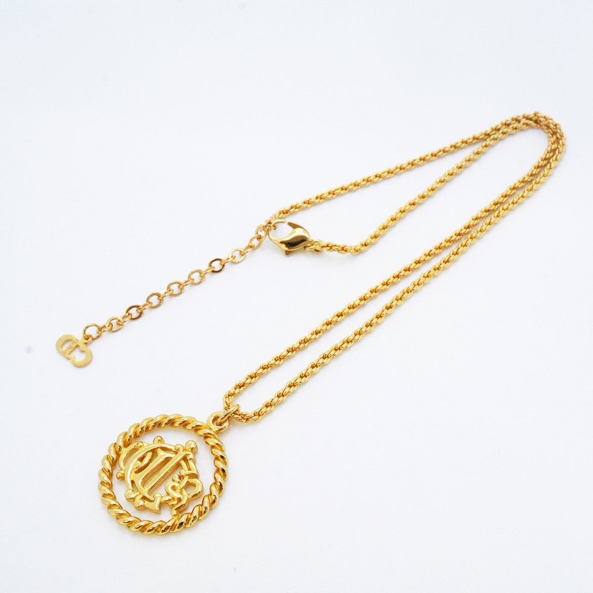 Dior Necklace Emblem Round — view 3
