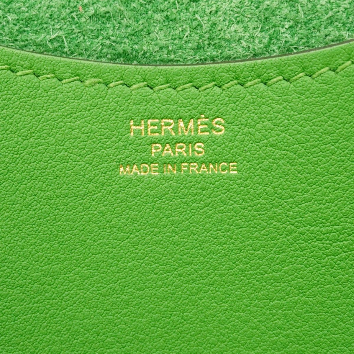 Hermes Handbag in the Loop PM Taurillon Clemence Vert Yucca Gold — view 5