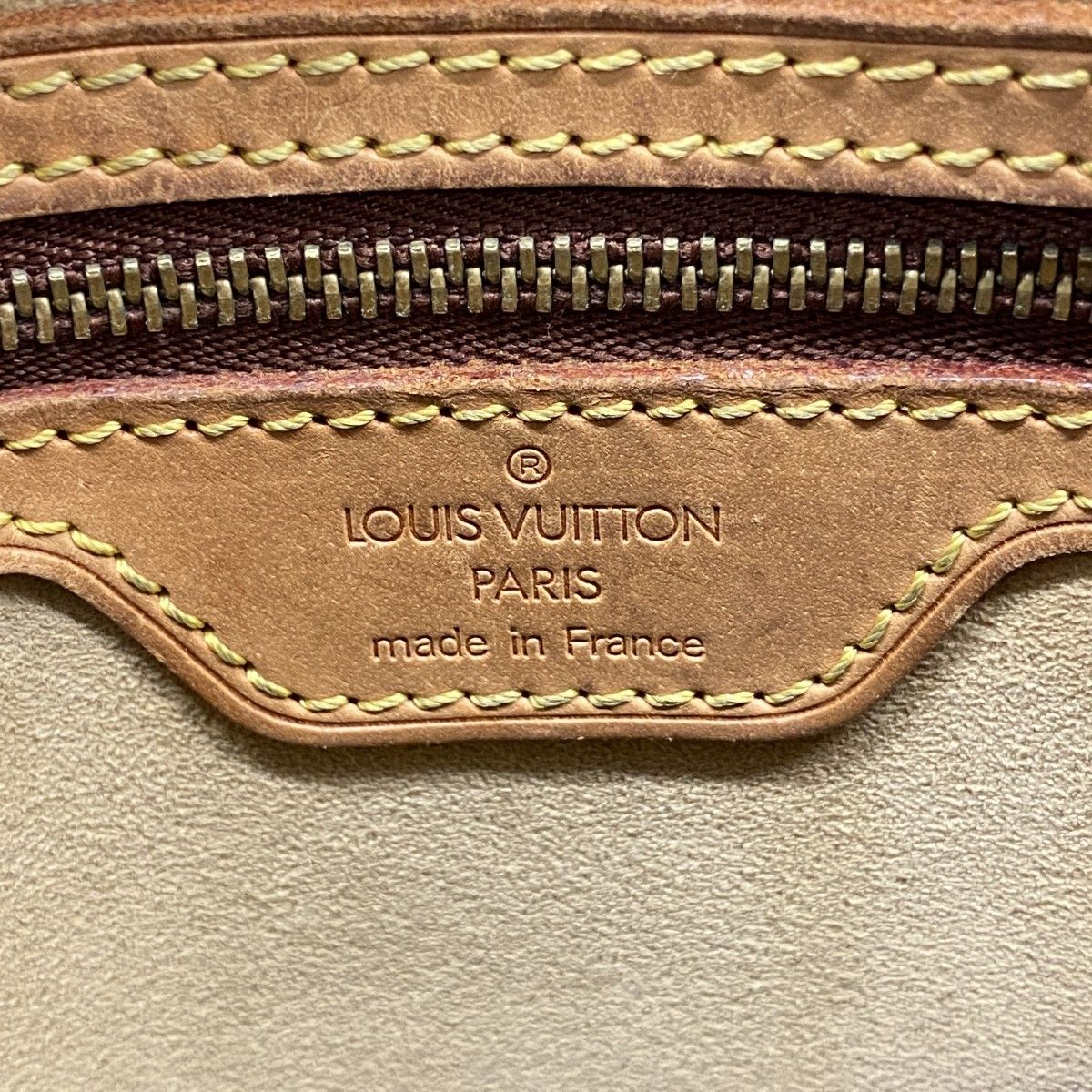Louis Vuitton Shoulder Bag Monogram Looping MM Brown — view 5