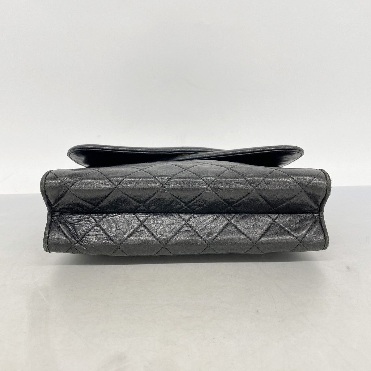 Chanel Shoulder Bag Quilted Lambskin Black Gold — view 3