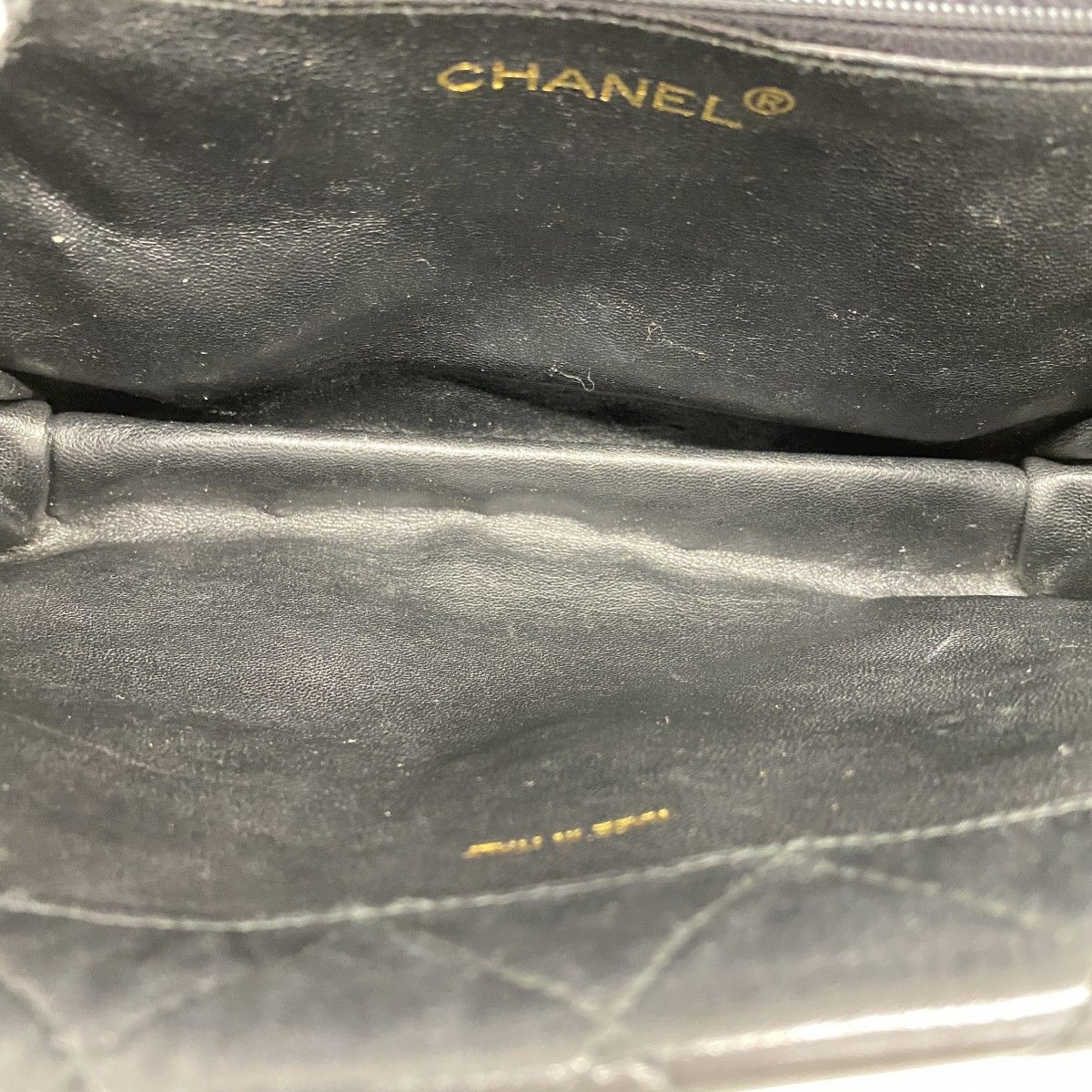 Chanel Shoulder Bag Quilted Lambskin Black Gold — view 4
