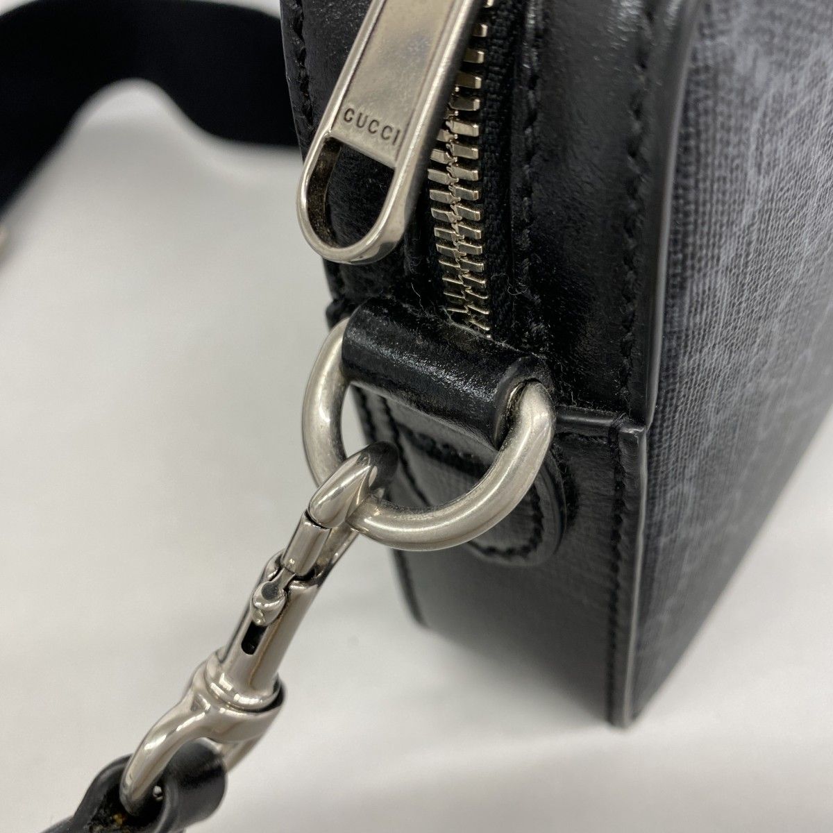 Gucci Shoulder Bag GG Supreme Black Gray Silver — view 7
