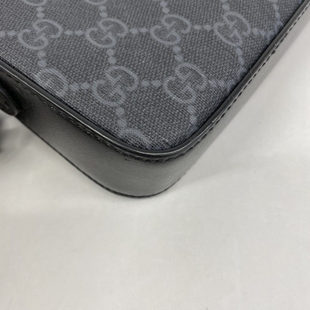 Gucci Shoulder Bag GG Supreme Black Gray Silver — view 8