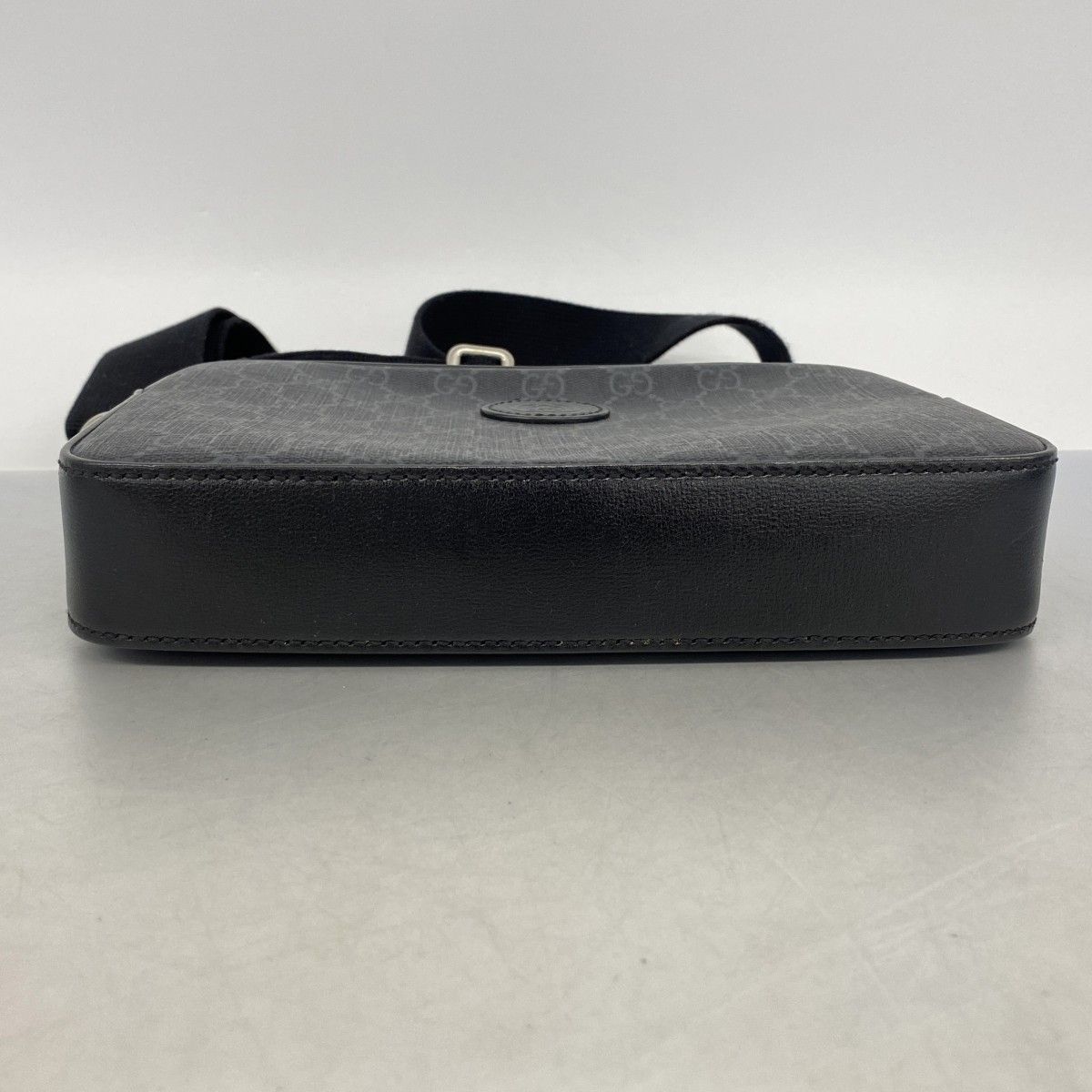 Gucci Shoulder Bag GG Supreme Black Gray Silver — view 3