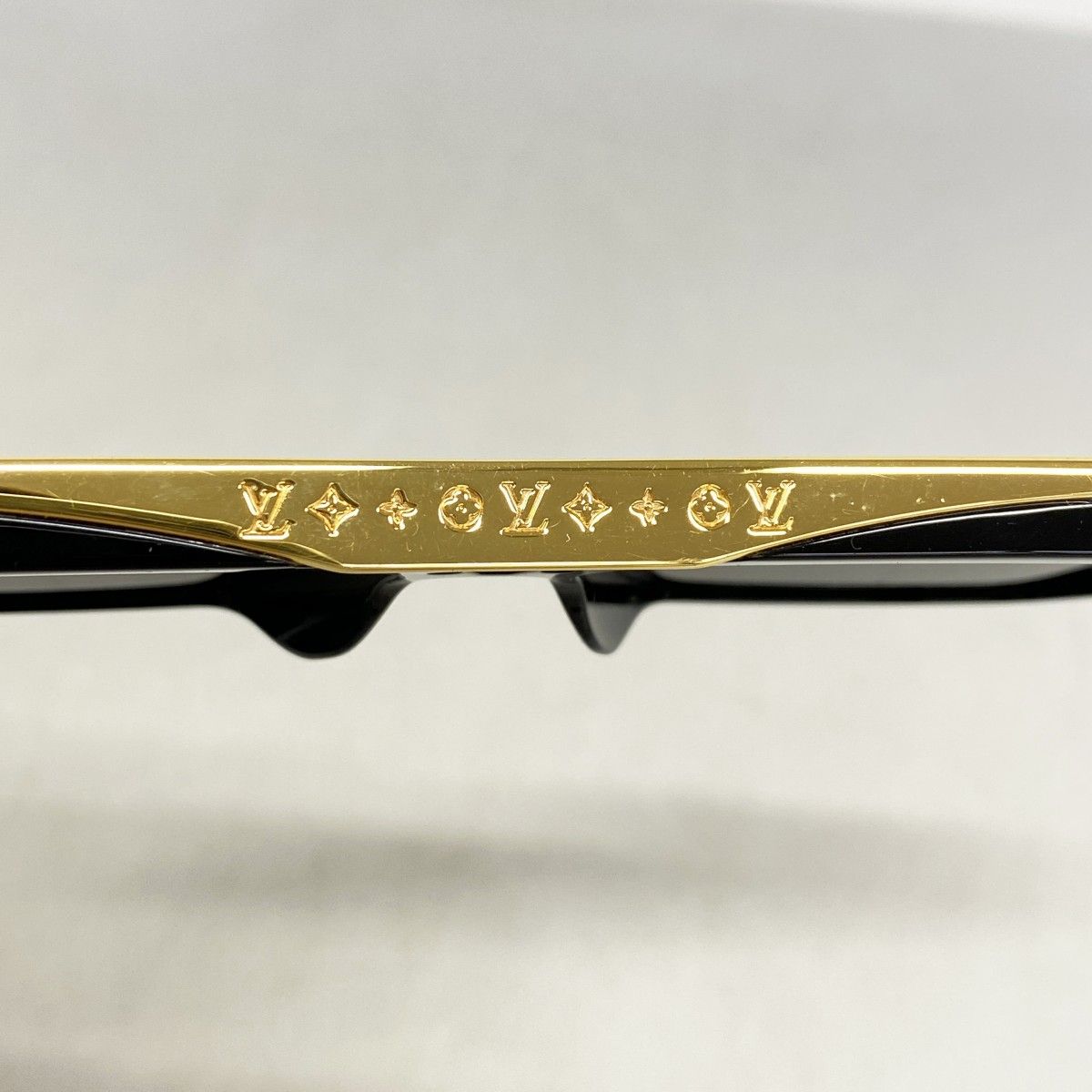 Louis Vuitton Sunglasses 1.1 Evidence Black Gold Eyewear — view 7