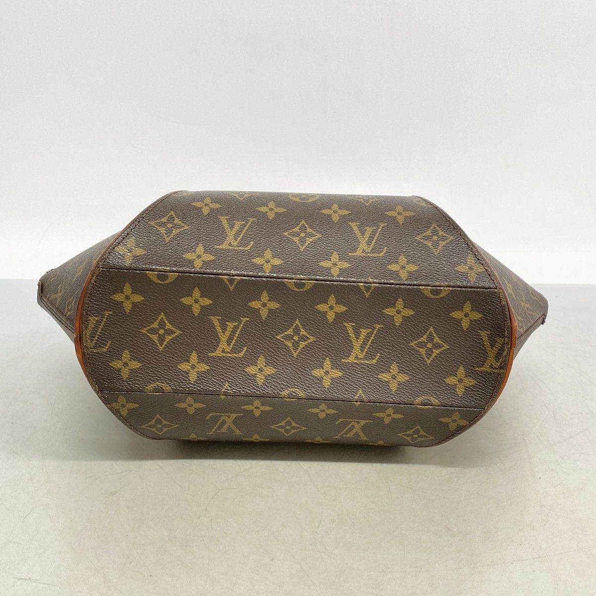 Louis Vuitton Handbag Monogram Ellipse MM Brown — view 3