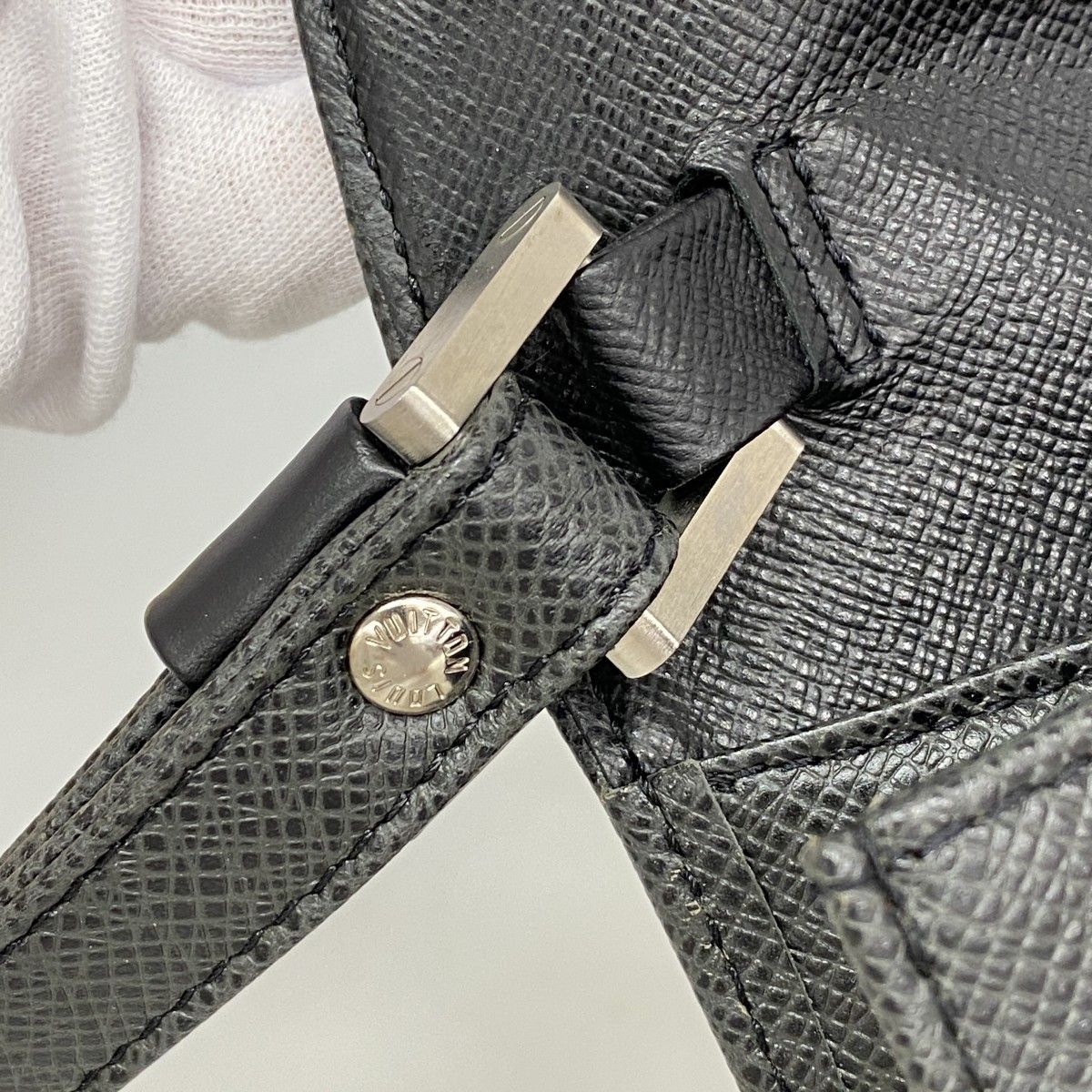 Louis Vuitton Clutch Taiga Selenga Ardoise — view 7