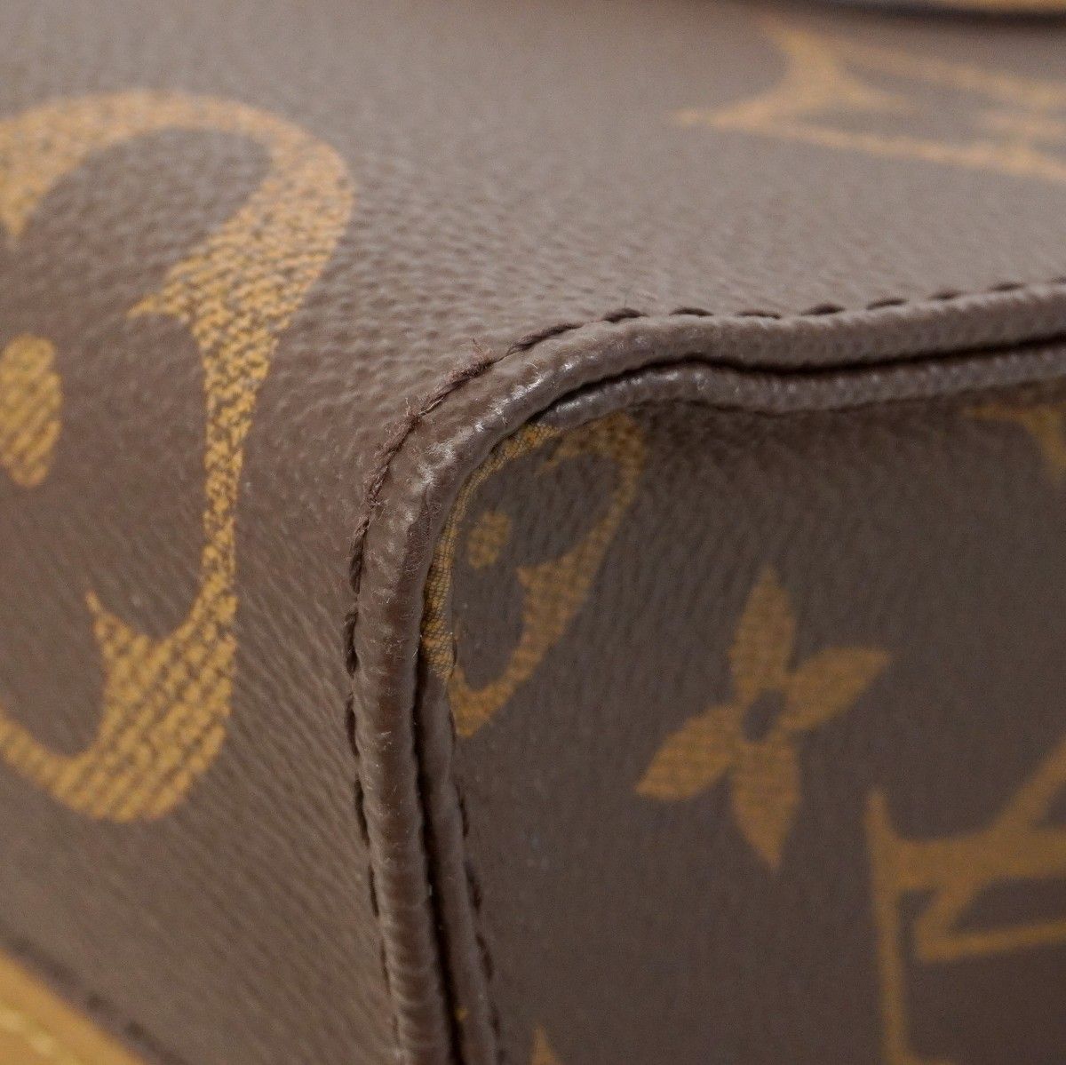 Louis Vuitton Handbag Monogram Giant Reverse On The Go East West Brown 2-Way Bag — view 7