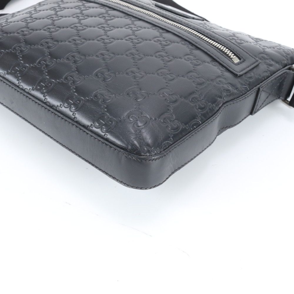 Gucci Guccissima Leather Shoulder Bag Crossbody Messenger Black Rbm — view 5