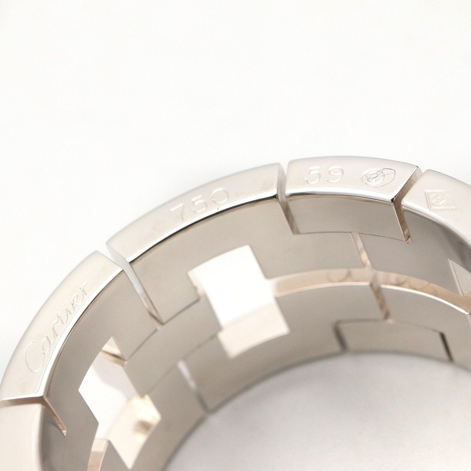 Cartier Ring Dragon Padlock 18k White Gold — view 4
