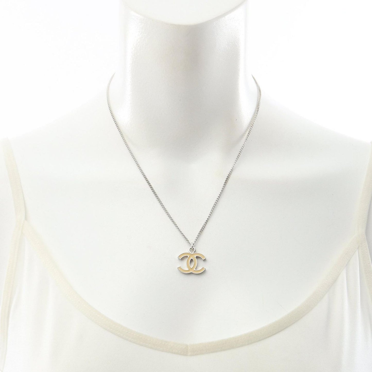 Chanel Necklace CC Logo Stainless Steel — view 5
