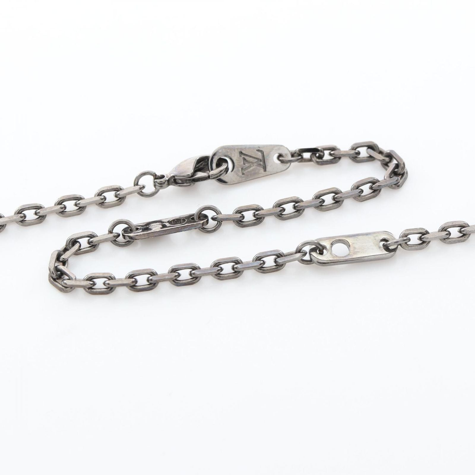 Louis Vuitton Necklace Collier Arc LV Initial City Stainless Steel — view 4