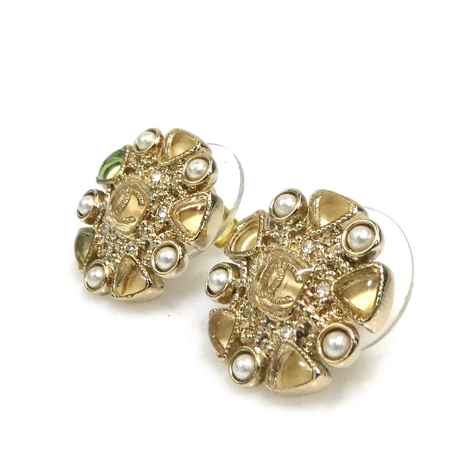 Chanel Earrings Gold — view 3