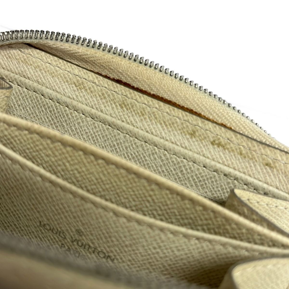Louis Vuitton Coin Case Epi Zippy Purse Yvoir Leather — view 6