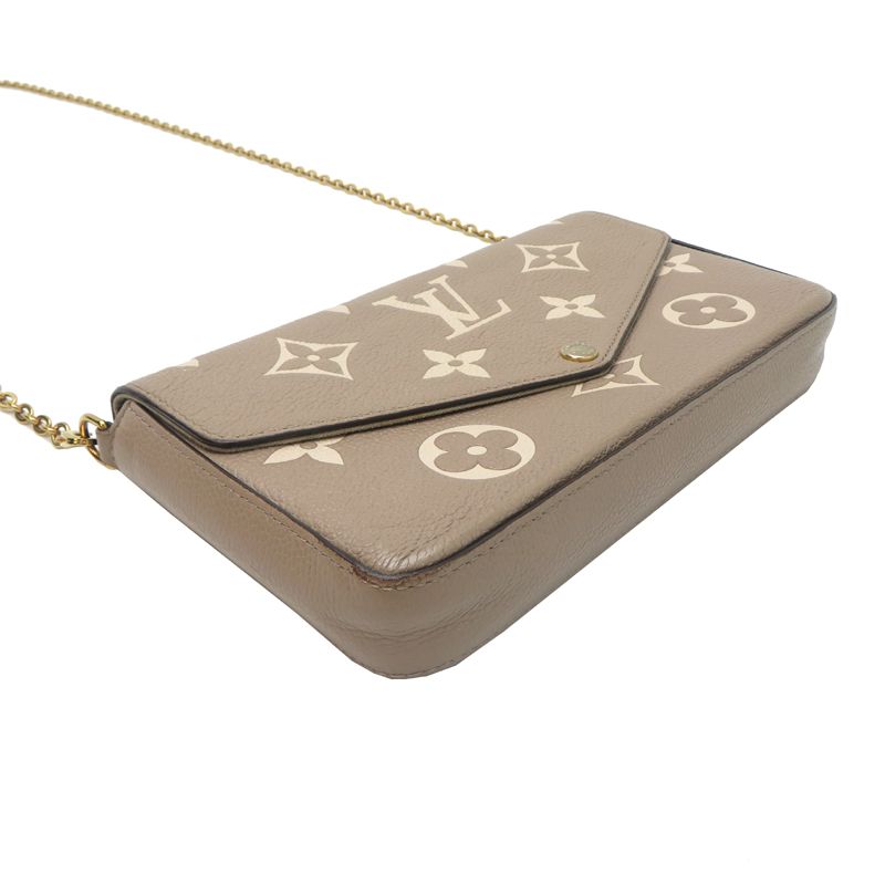 Louis Vuitton Shoulder Bag — view 4