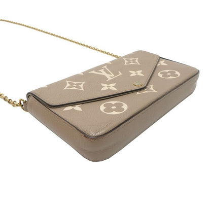 Louis Vuitton Shoulder Bag — view 4