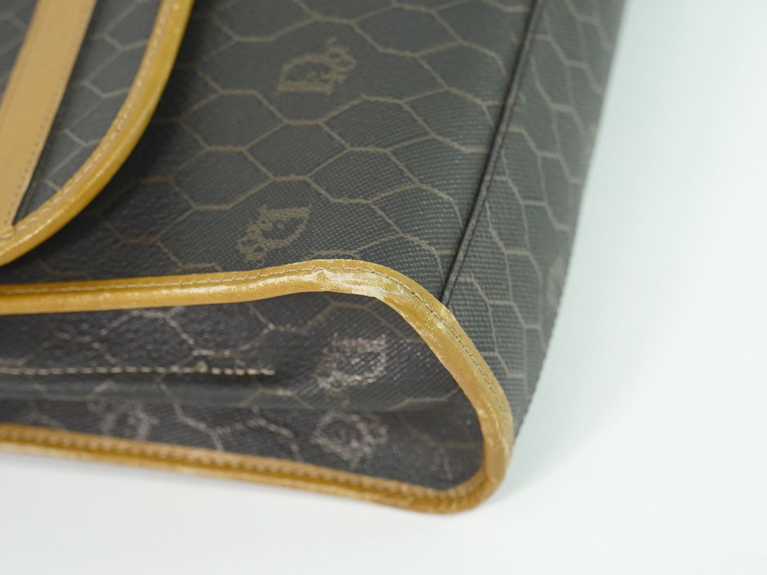 Dior Honeycomb Pattern Shoulder Bag Pochette Black Brown — view 7