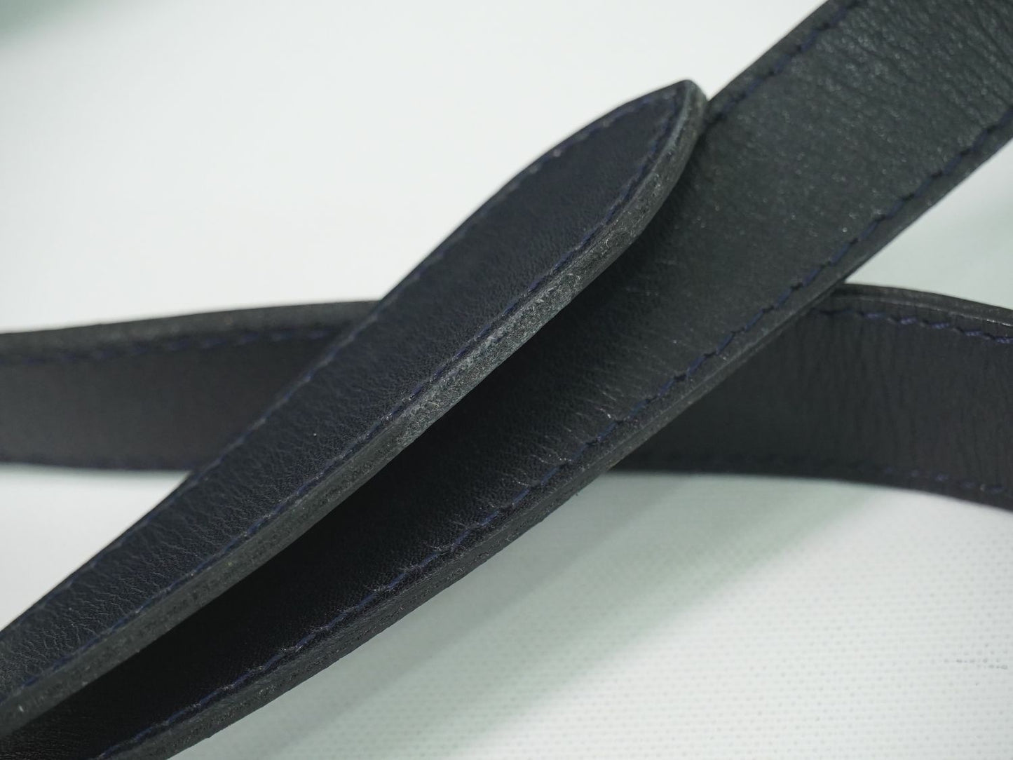 Dior Leather Shoulder Bag Pochette Navy — view 5