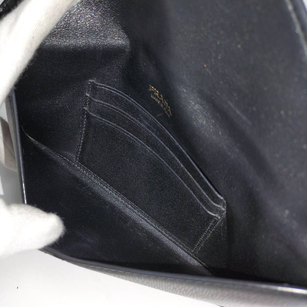 Prada Envelope Vitello Move Wallet Nero — view 9
