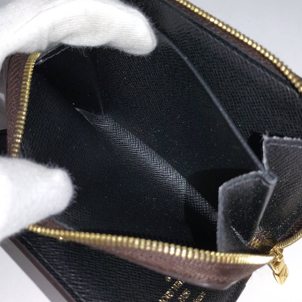 Louis Vuitton Portefeuille Bifold Wallet Monogram Giant — view 9