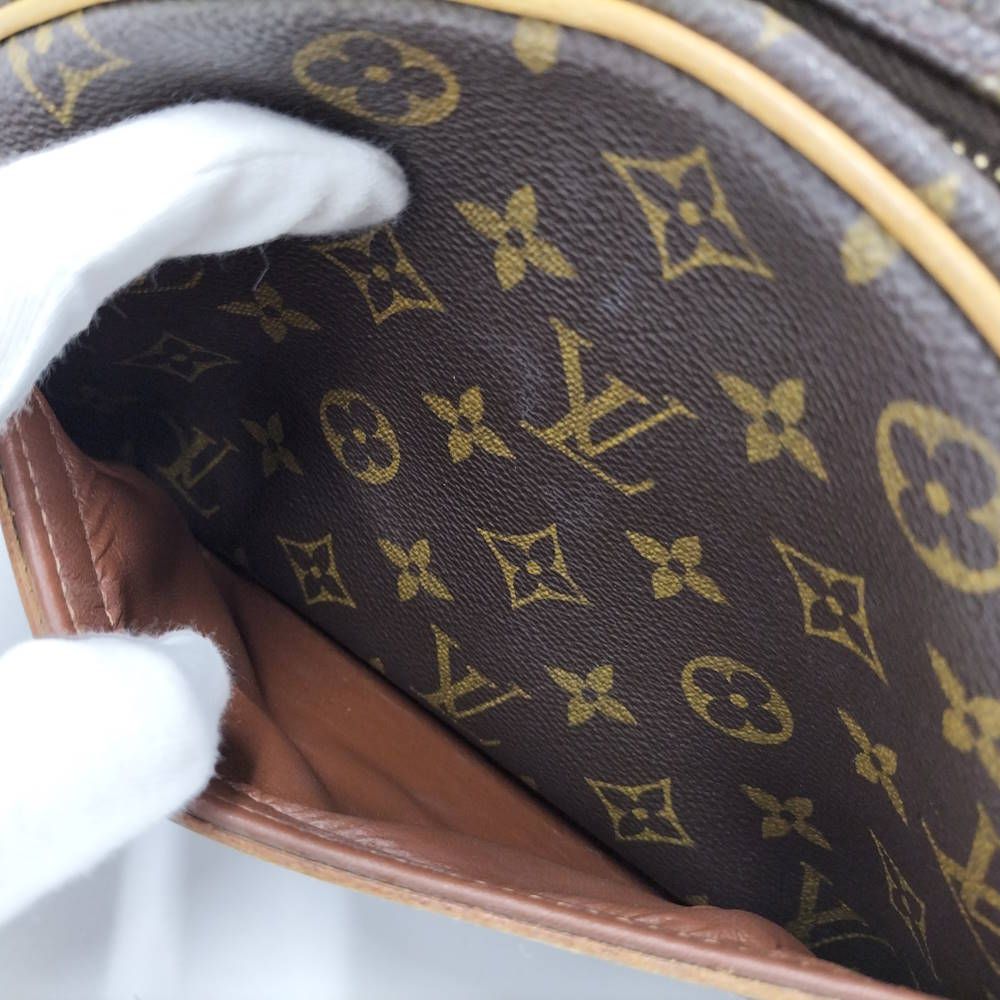 Louis Vuitton Blower Shoulder Bag Monogram — view 8