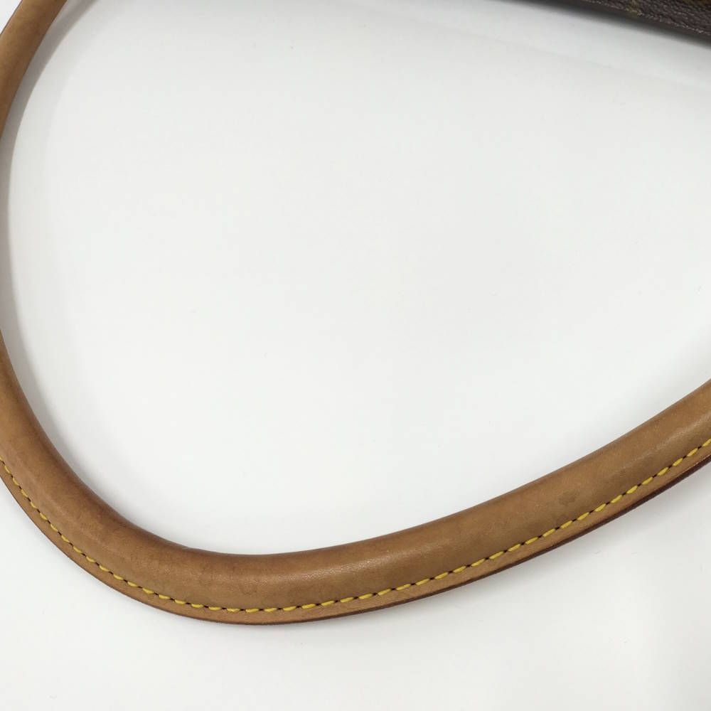 Louis Vuitton Looping Handbag Monogram — view 6