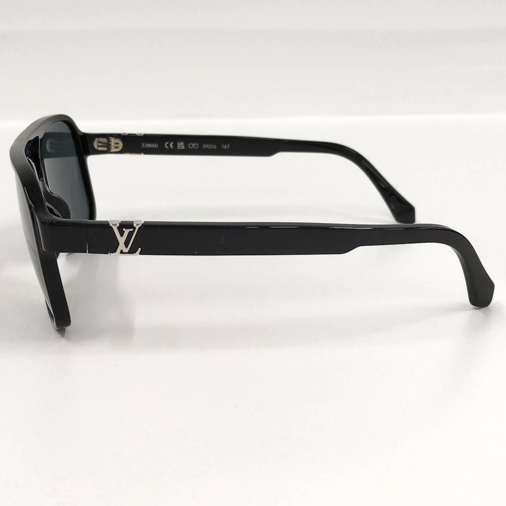 Louis Vuitton Sunglasses LV Hit Pilot Black Eyewear — view 2