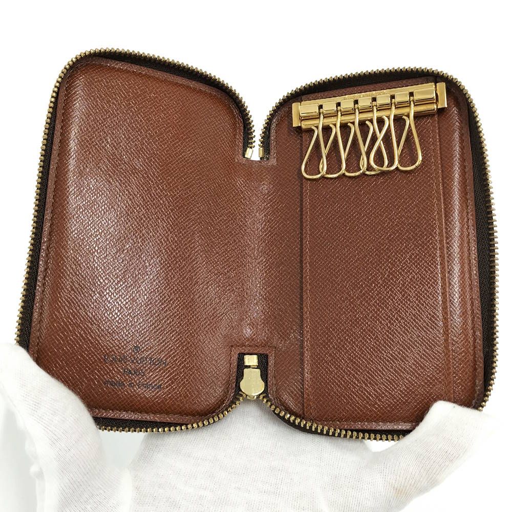 Louis Vuitton Pochette Key Case Monogram Key Holder — view 8